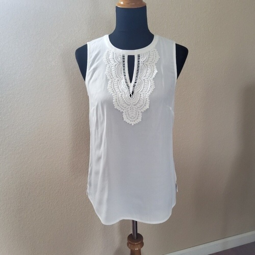 Daniel Rainn Quin Keyhole Chrochet Sleeveless Tank Tunic Knit Top White